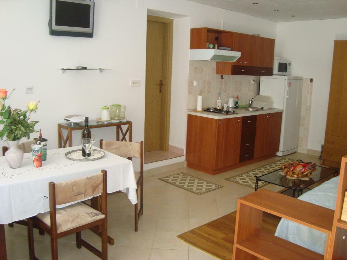 Studio Apartment Lile Trstenik  Exterior foto